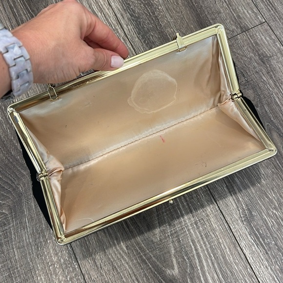 Needlepoint clutch with chain strap - Picture 3 of 5